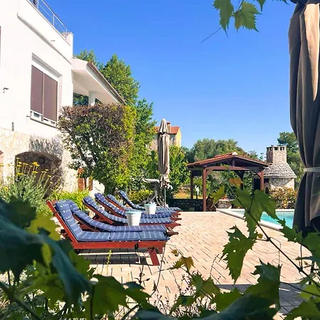 Apartman Valerija-1 By Interhome